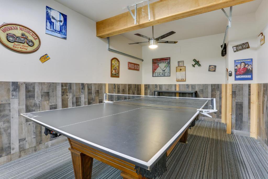 Poconos Retreat with Private Hot Tub and Pool Access! photo 1