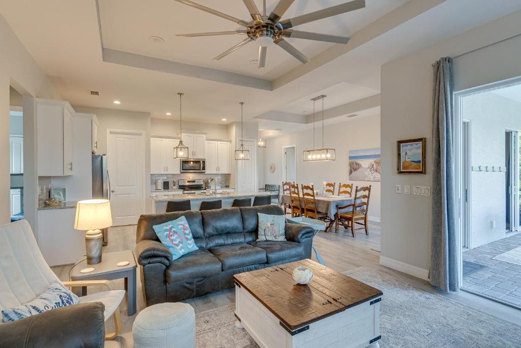 Englewood Escape Near Beaches with Private Lanai! photo 4