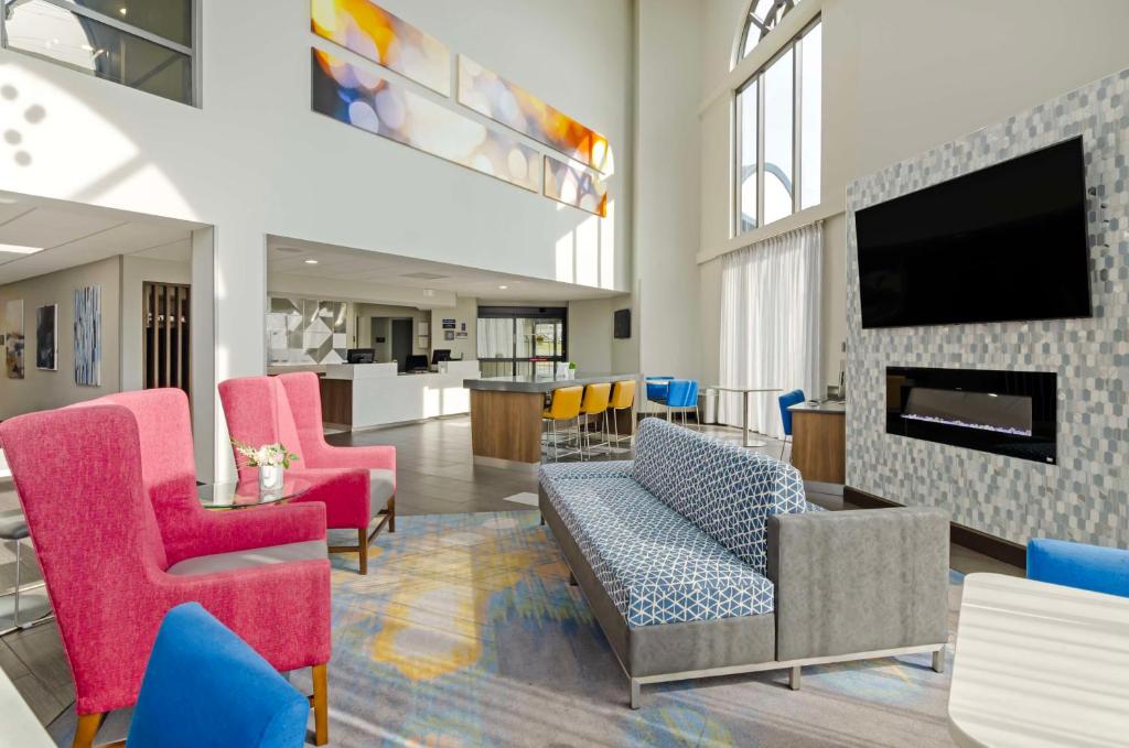 Best Western Plus Harrisonburg photo 3