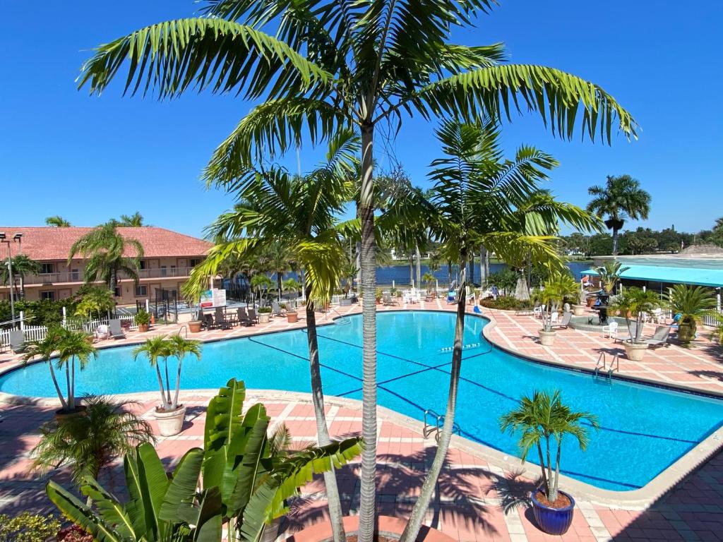 Royal Inn Hotel image