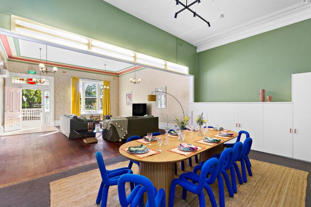 Residence - White House Fitzroy