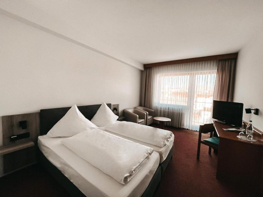 Hotel Bayerischer Hof photo 2