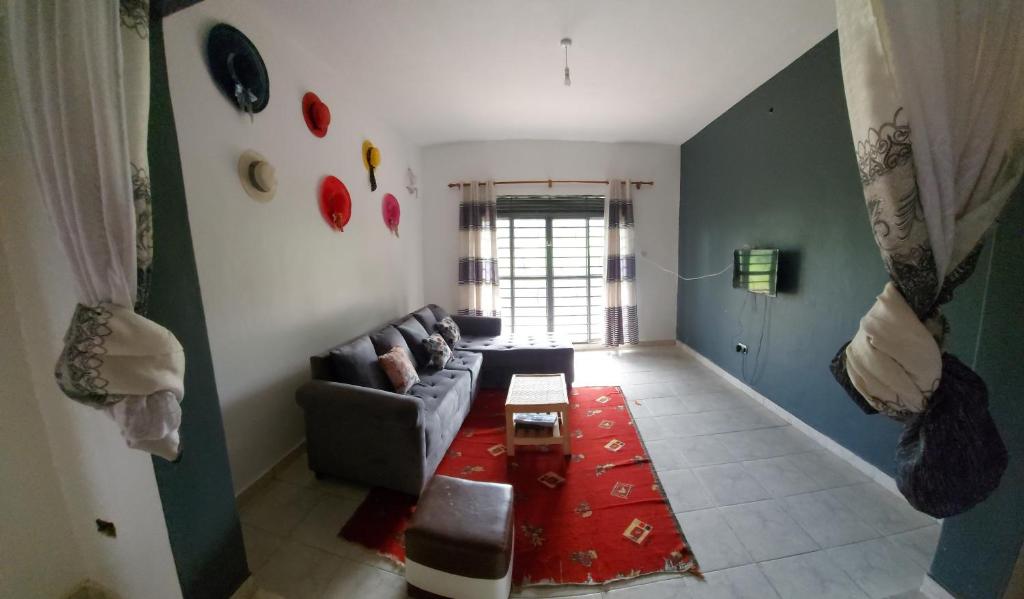 Lavila. Fully furnished 2 bedroomed house. Located in busukuma, wakiso Uganda. photo 3