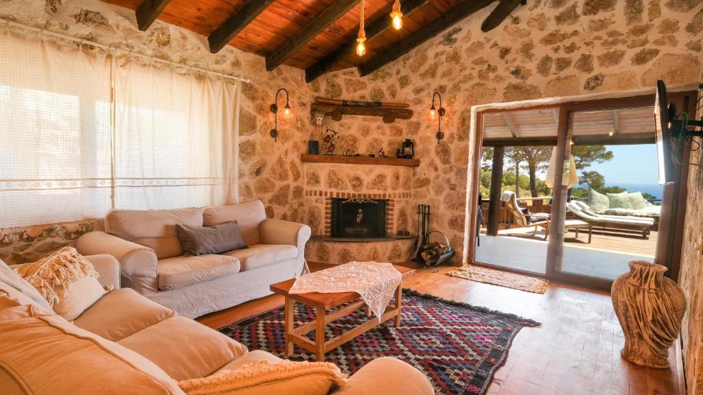 Likya House - Deniz ve Doğa Manzaralı, Havuzlu photo 3