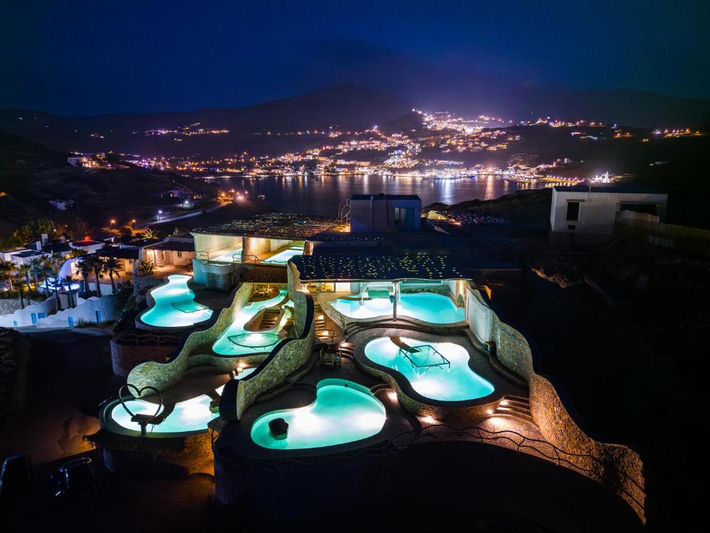 Agalia Luxury Suites photo 1
