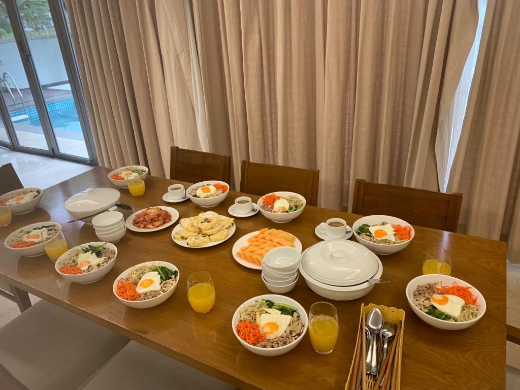 Resort Villa Furama Beach 3 bedroom Da Nang