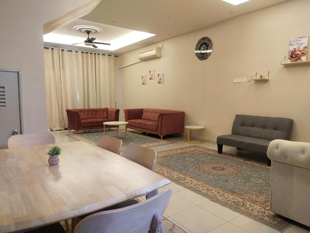 Axaida Homestay Parit Jawa