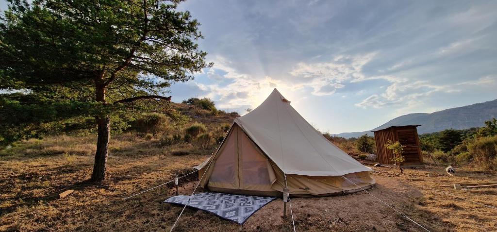 Tente Lodge TIPI A 1H de Nice CLAIR DE LUNE