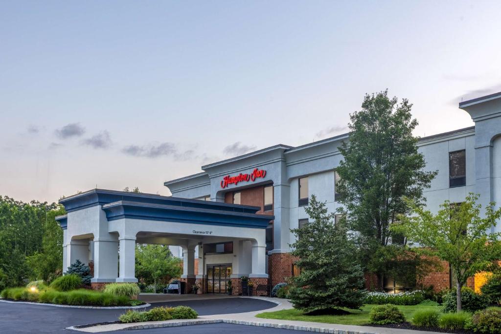 Hampton Inn Harriman Woodbury image