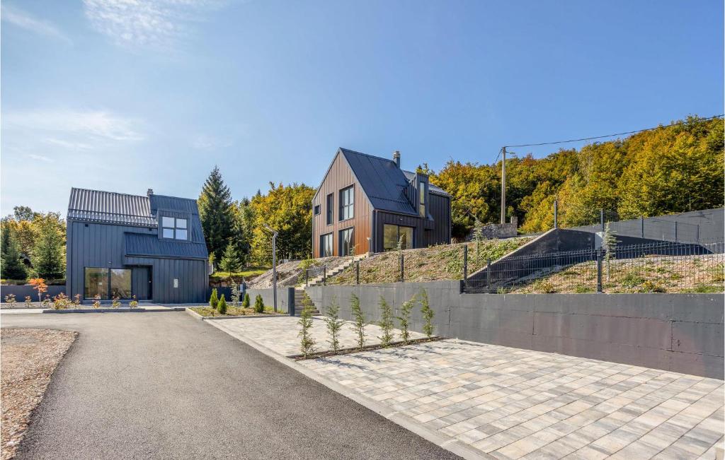 Awesome Home In Stari Laz With Wi-fi