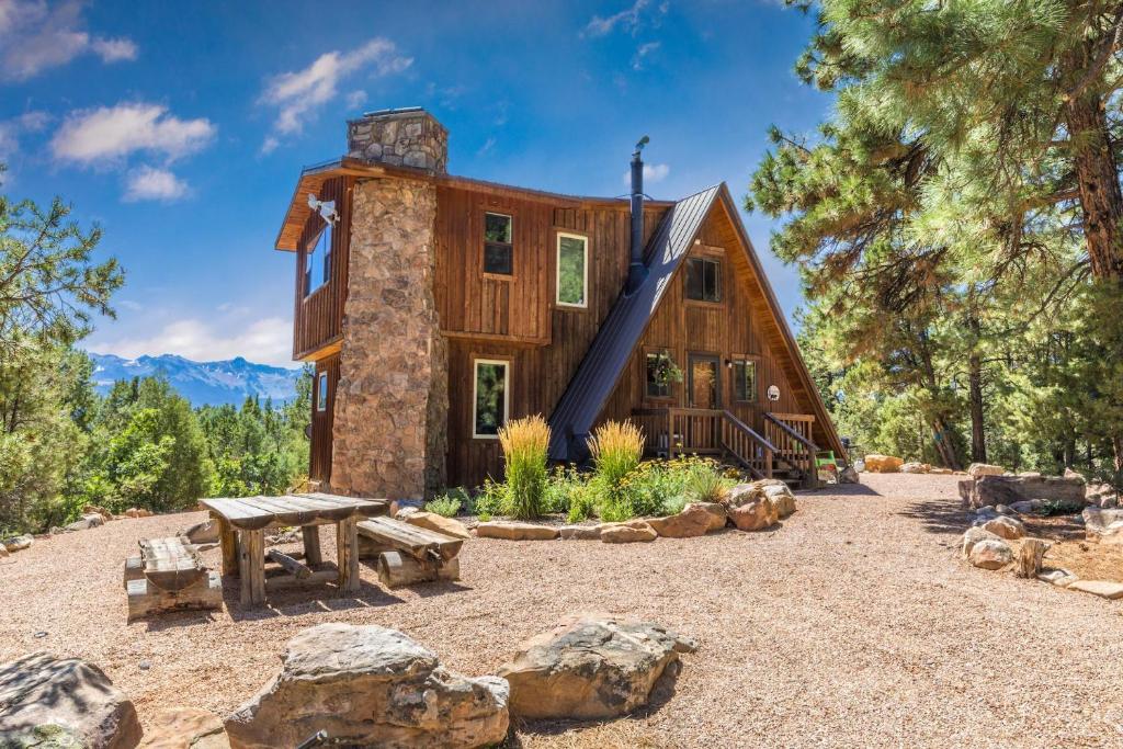 Catamount Cabin photo 1