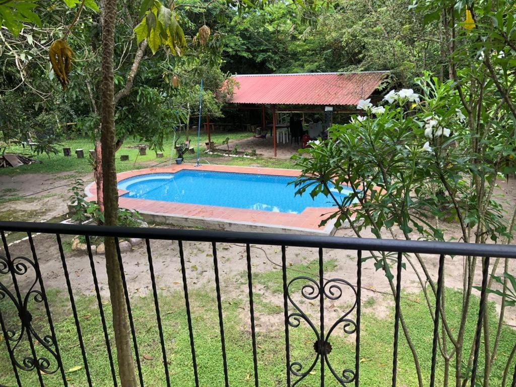 Espacio para camping en finca tradicional con piscina y parqueo photo 4