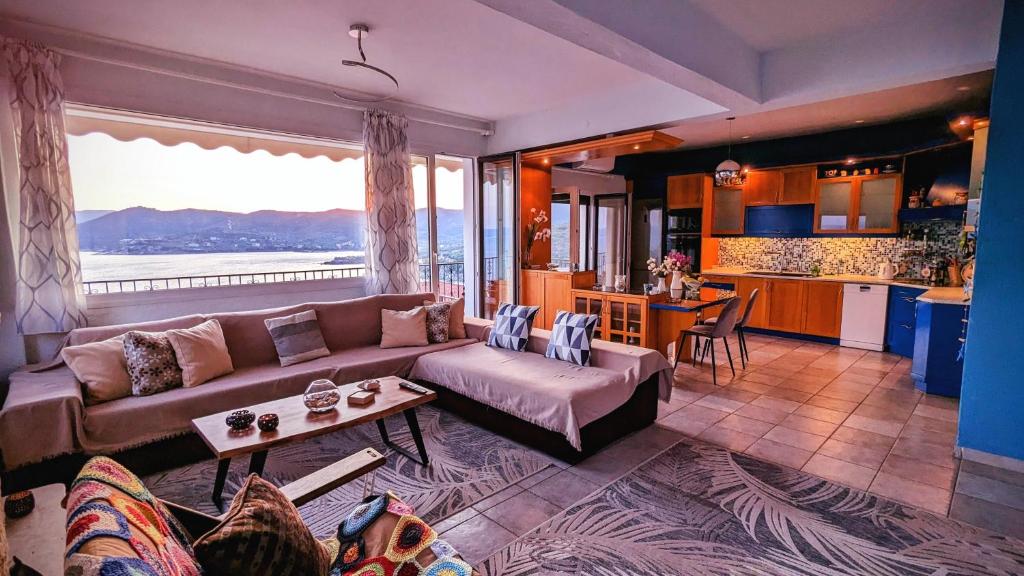 Bellevue - Panoramic Seaview Penthouse photo 1