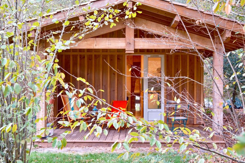 Cabane au milieu des pins - Domaine Temali photo 2