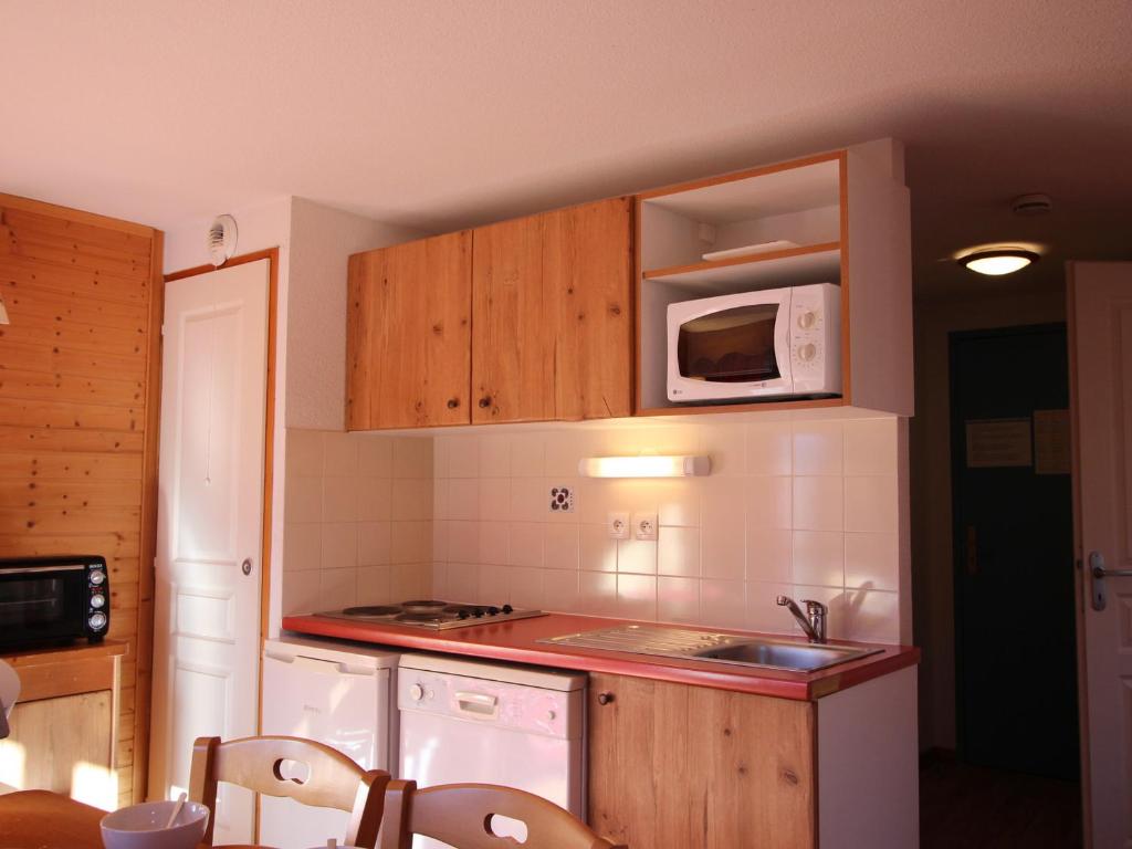 Appartement Chamrousse, 3 pièces, 6 personnes - FR-1-549-13 photo 3