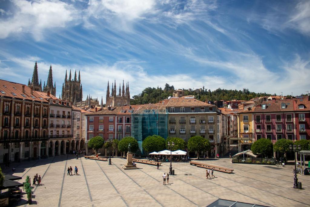Increíble piso en la plaza Mayor, con garaje photo 1