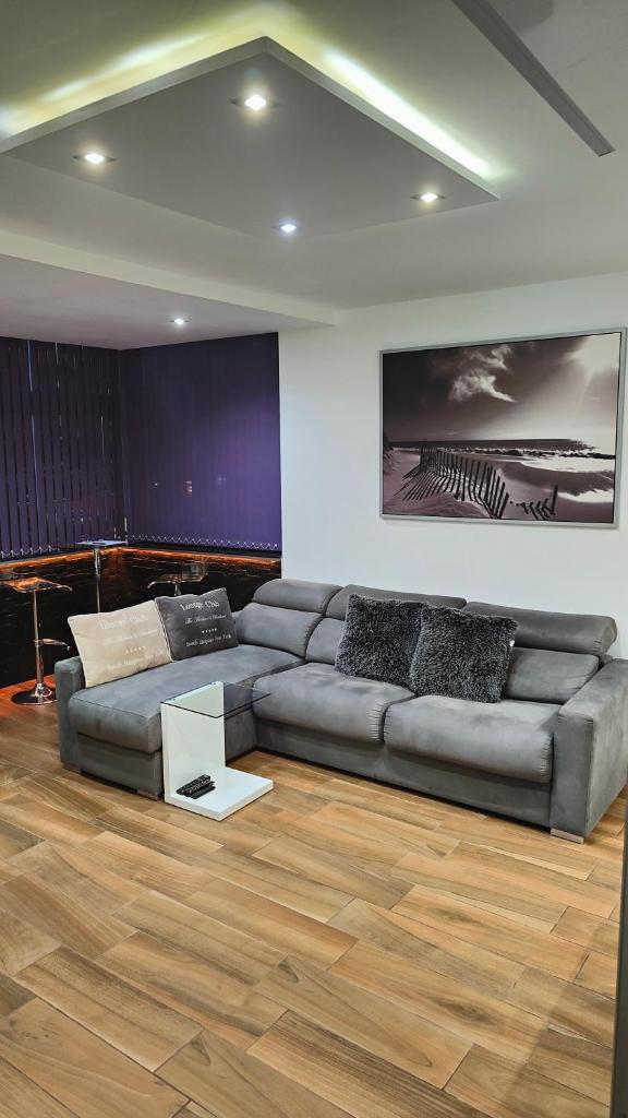 ALAMO LUXURY APARTMENT photo 2