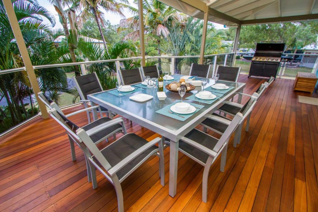 Calma- Beach House Estate photo 2