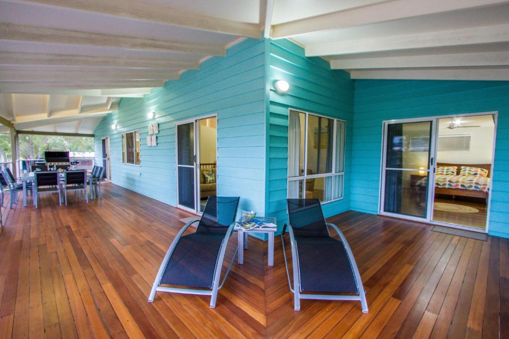 Calma- Beach House Estate photo 4