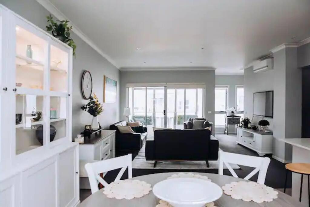 Beachside Townhouse