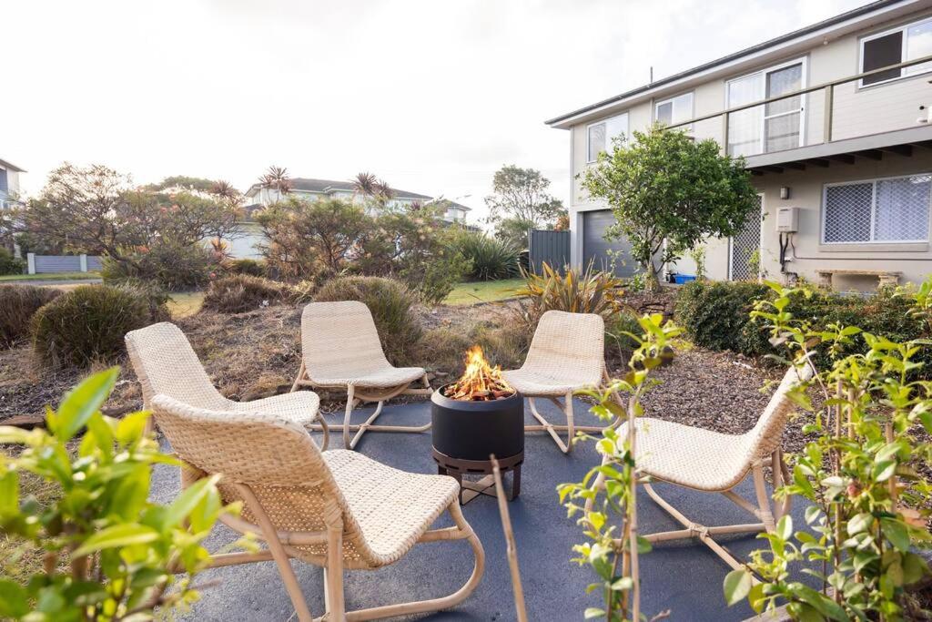 Bawley Rise - Your Ultimate Oceanfront Beach Pad! photo 2