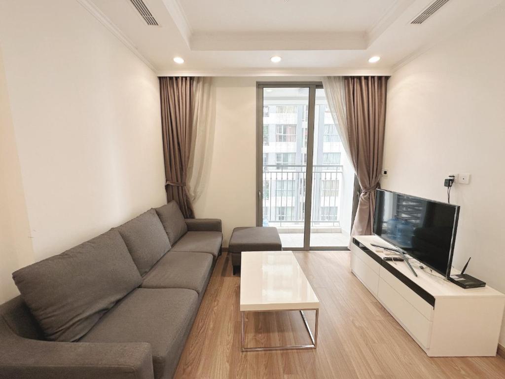 Cozy 2BR Apartment in Times City