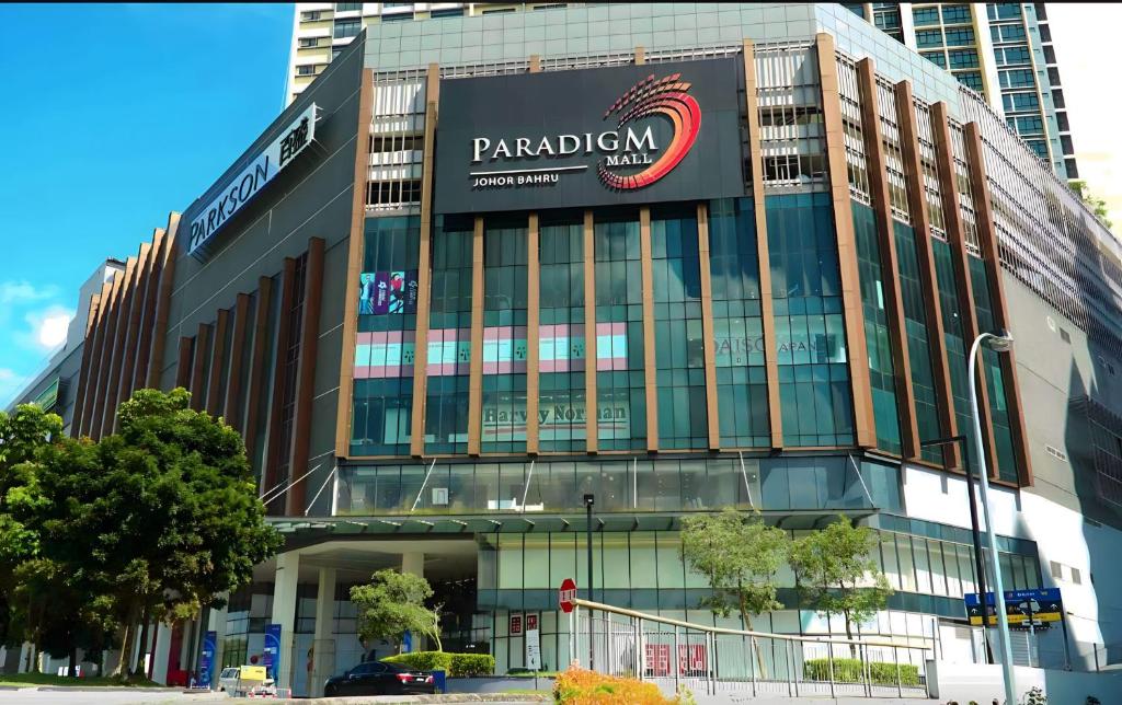 Paradigm Mall The Platino JB mins to Legoland Johor Bahru High Floor City View