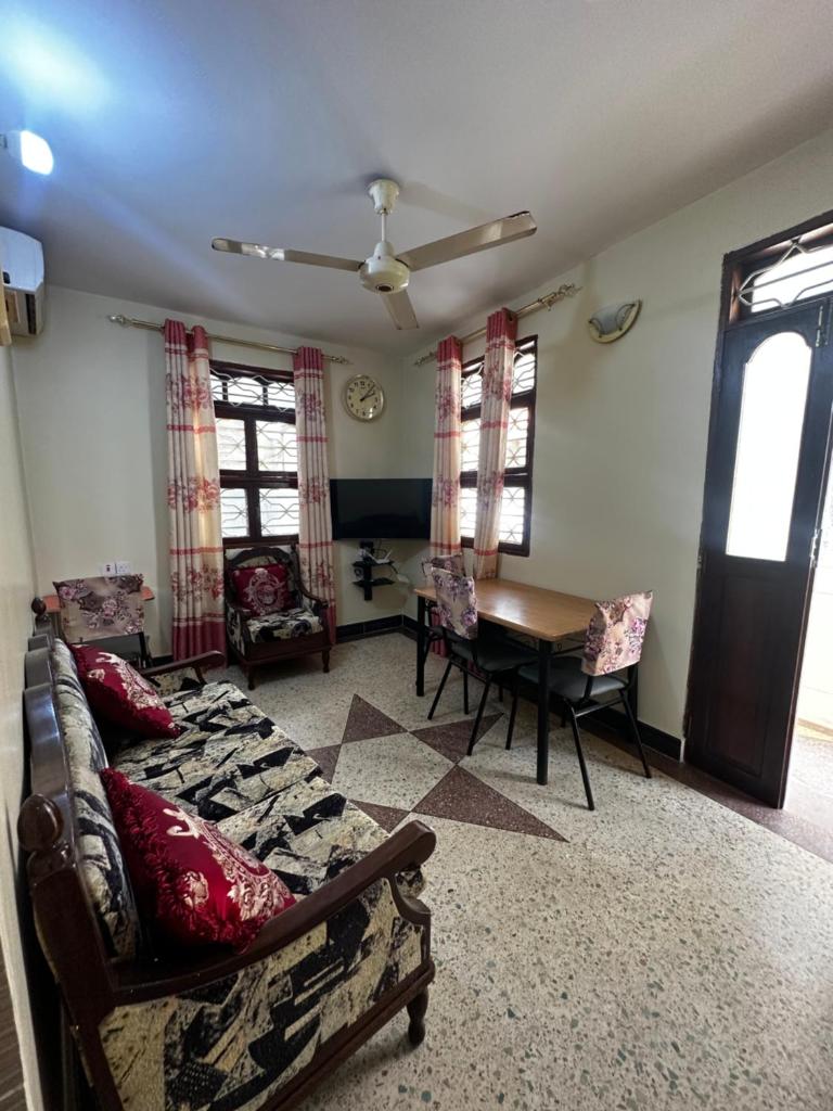Yahya Apartments