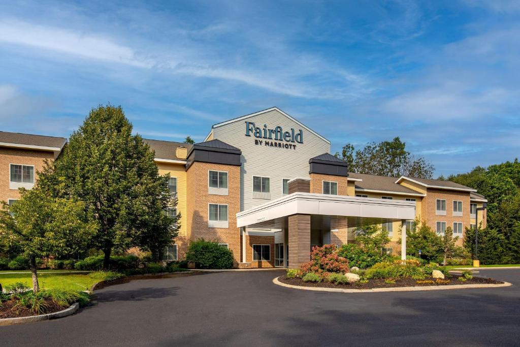 Fairfield Inn & Suites by Marriott Brunswick Freeport image