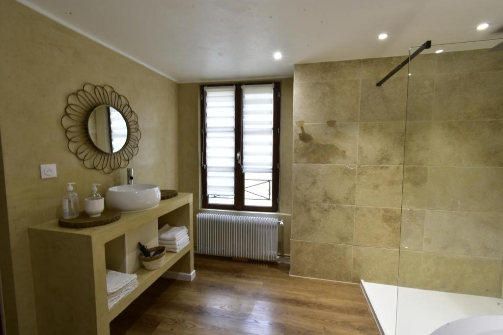 Appartement jacuzzi privatif Love&Zen photo 3