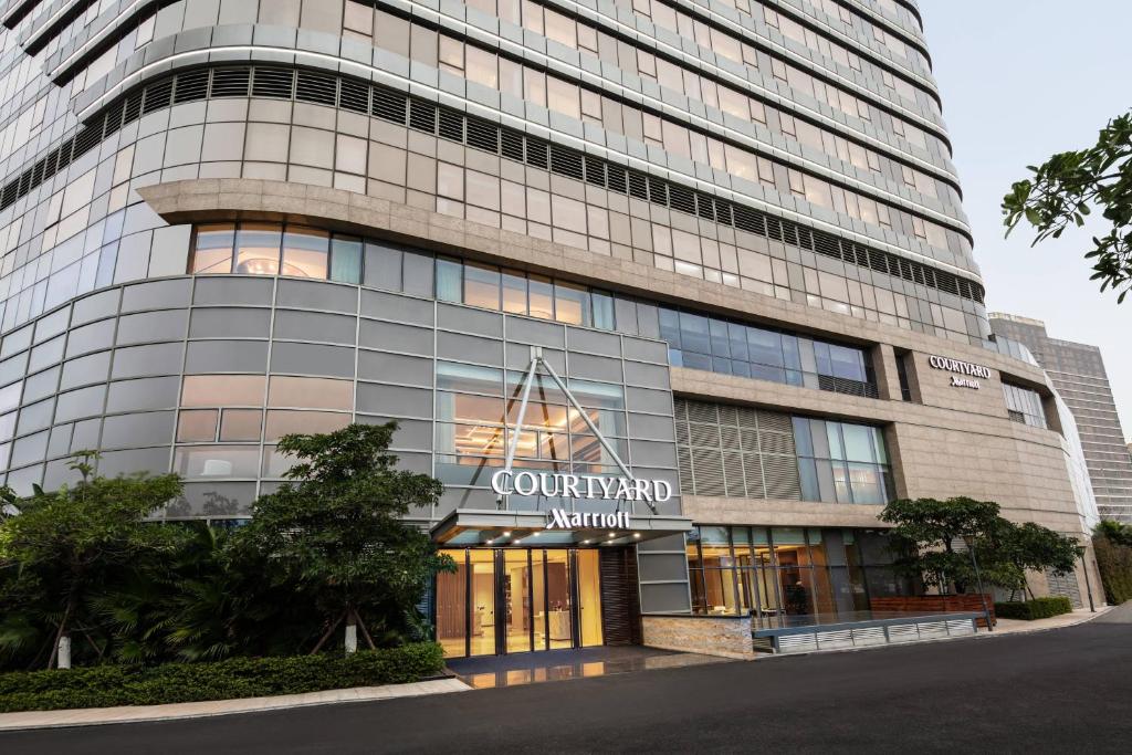Courtyard by Marriott Xiamen Haicang photo 1