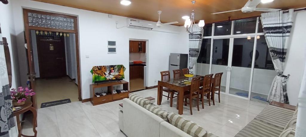 Nelson Place - Colombo Apartments