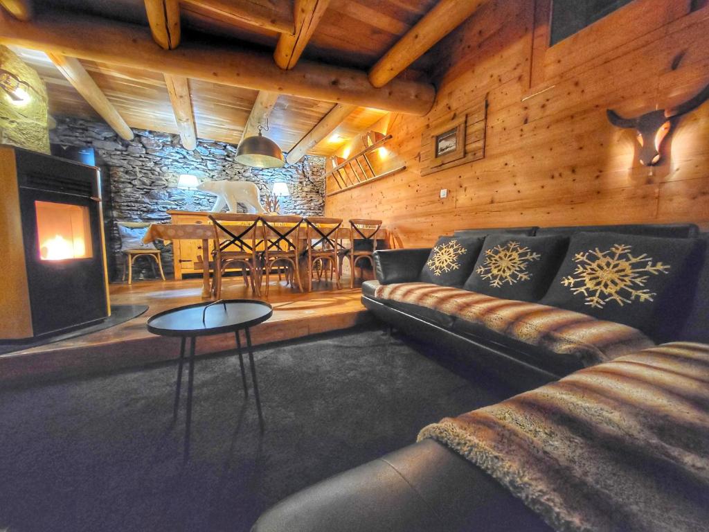 Cosy Lodge au pied de l'Alpe D'Huez SKi et Détente Jacuzzi Piscine Sauna Bar Billard photo 2