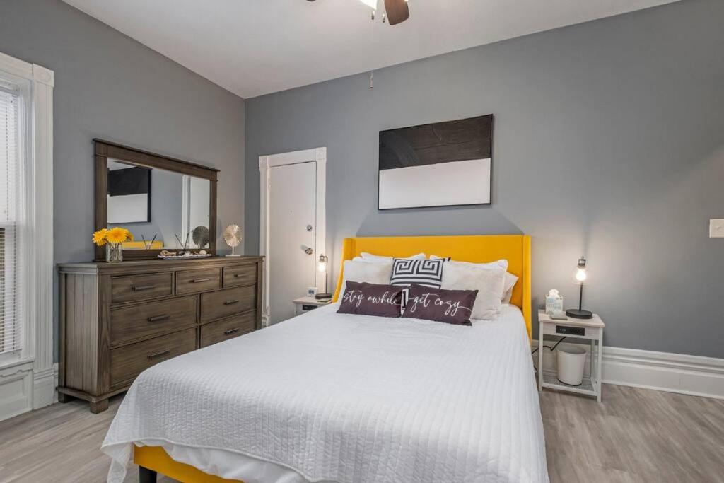 Retreat Suite 3 Modern Getaway photo 1