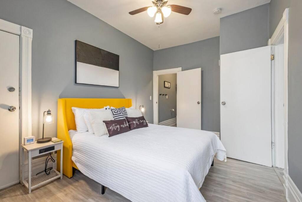 Retreat Suite 3 Modern Getaway photo 2