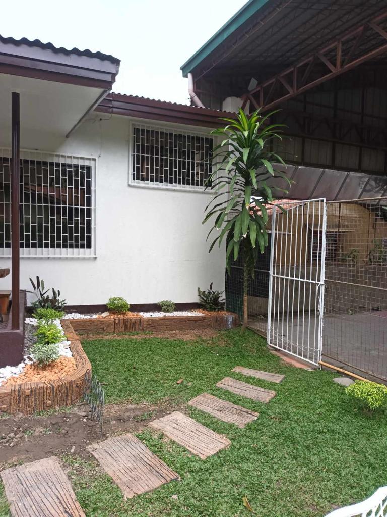 FAST Wifi 400 Mbps Tiny House in Bacolod City photo 4
