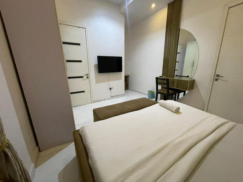 Immaculate 2-Bed Apartment Victoria Island Lagos photo 1