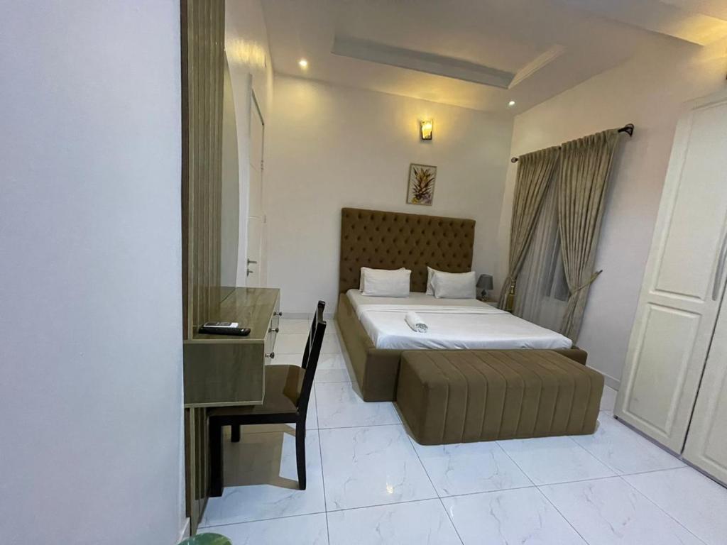 Immaculate 2-Bed Apartment Victoria Island Lagos photo 4