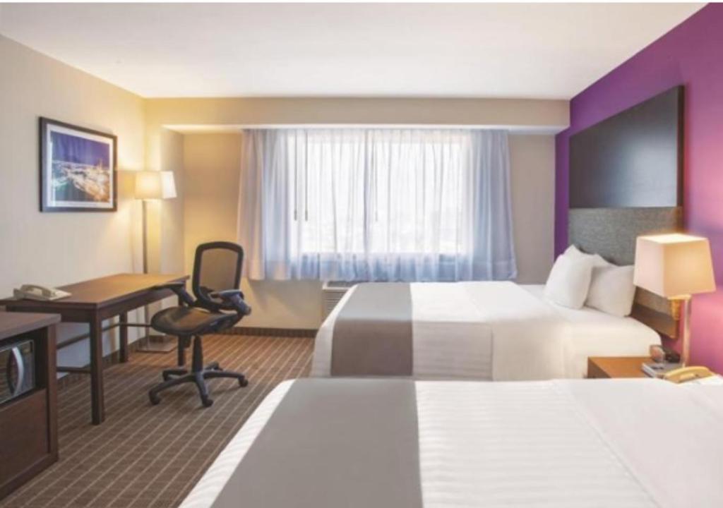 CHN Hotel Monterrey Centro, Trademark by Wyndham - Tap to explore photos