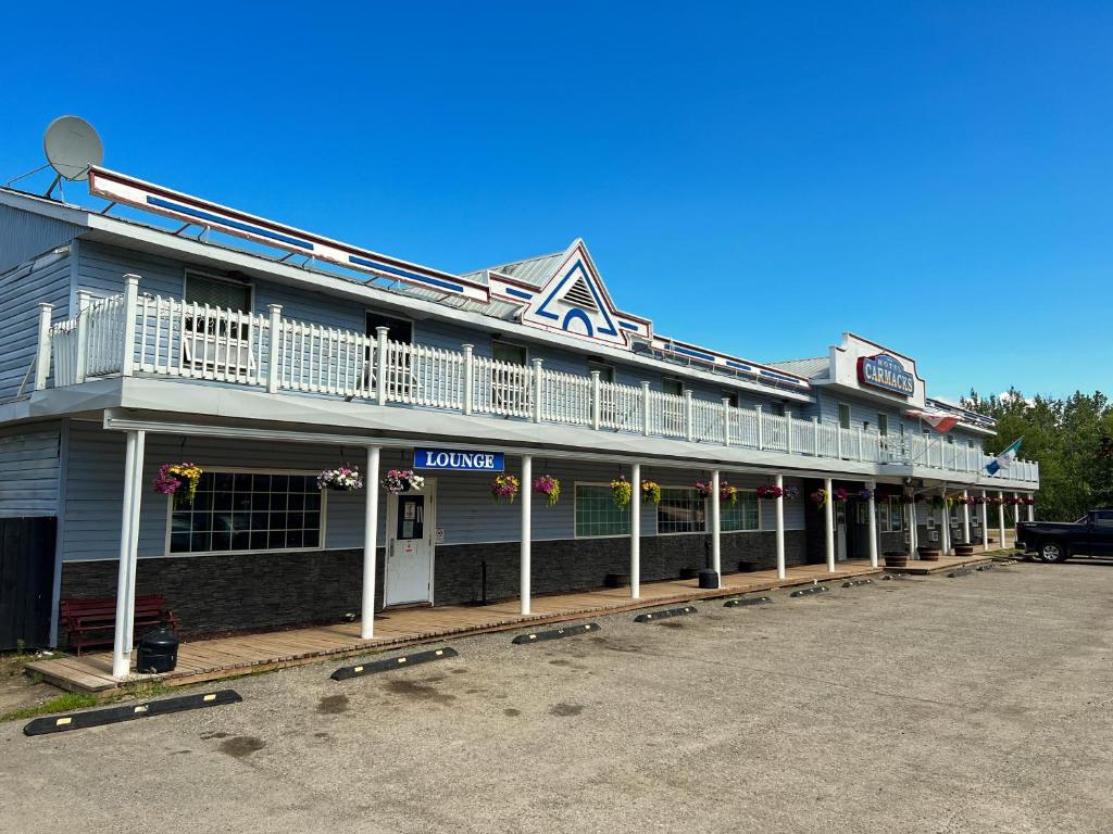 Hotel Carmacks photo 2