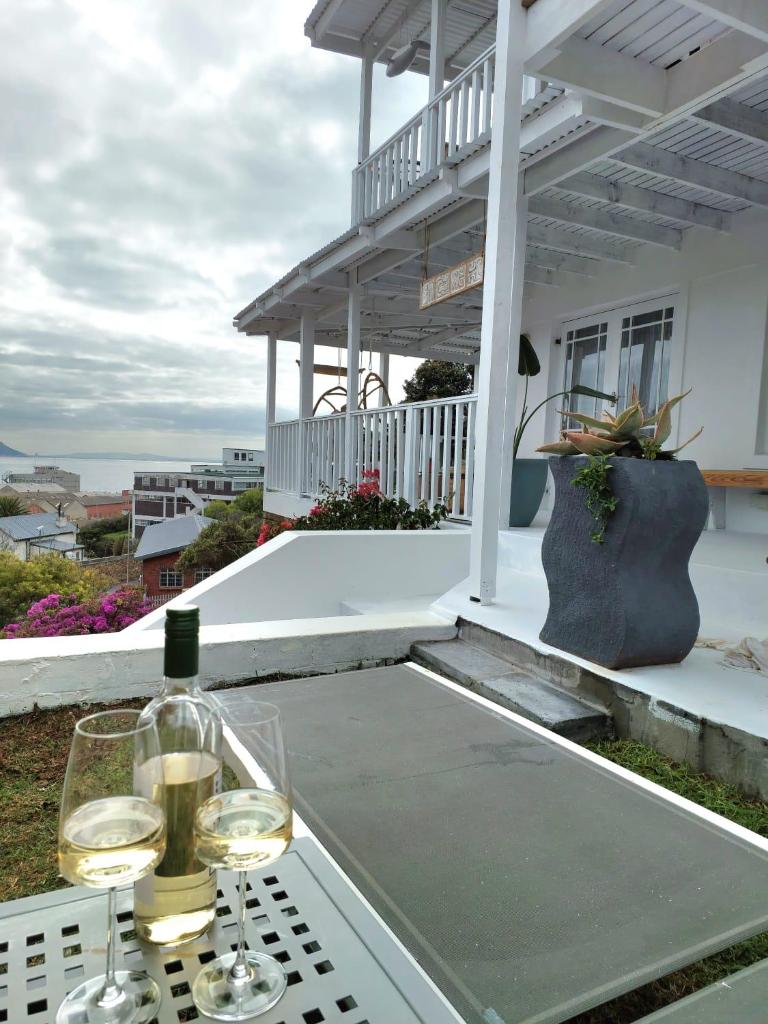 House On The Hill photo 1