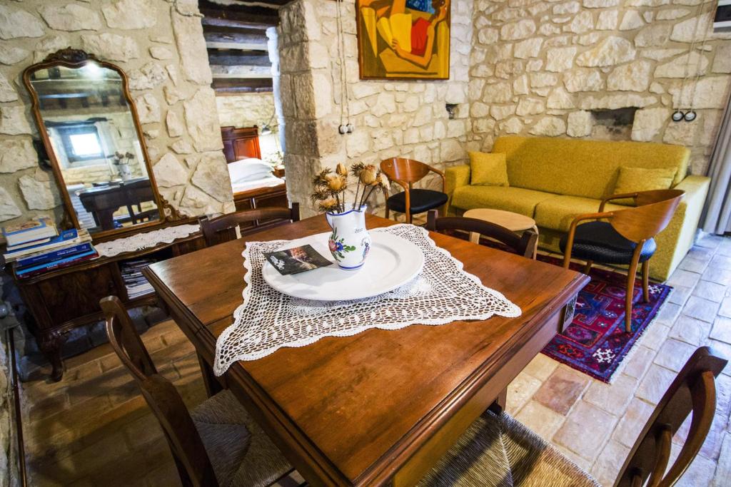 One bedroom apartement with enclosed garden and wifi at Abbateggio photo 3