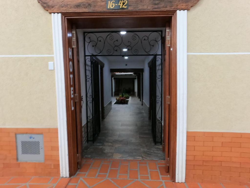 HOTEL COLONIAL photo 1