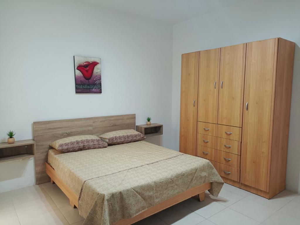you can enjoy this sweet apartment