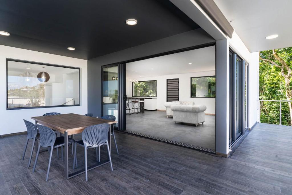 TAHITI LUXURY HOME by JAWS photo 4