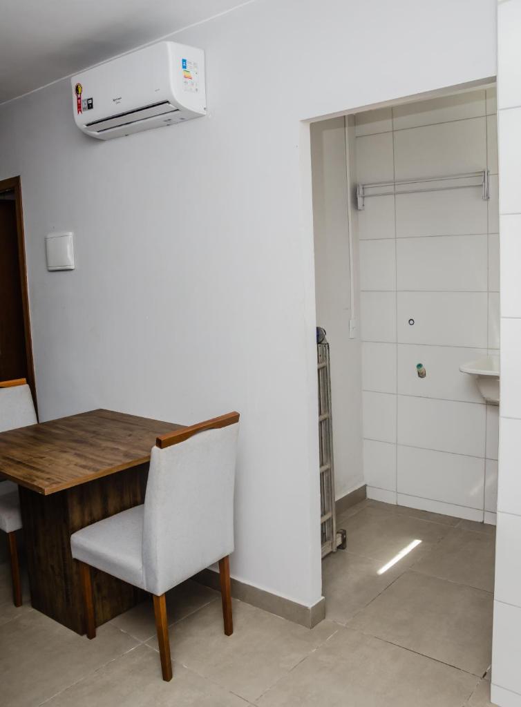Apt 1 qto wifi - netflix - ar condicionado - prox ao metrô -ambiente familiar. photo 2