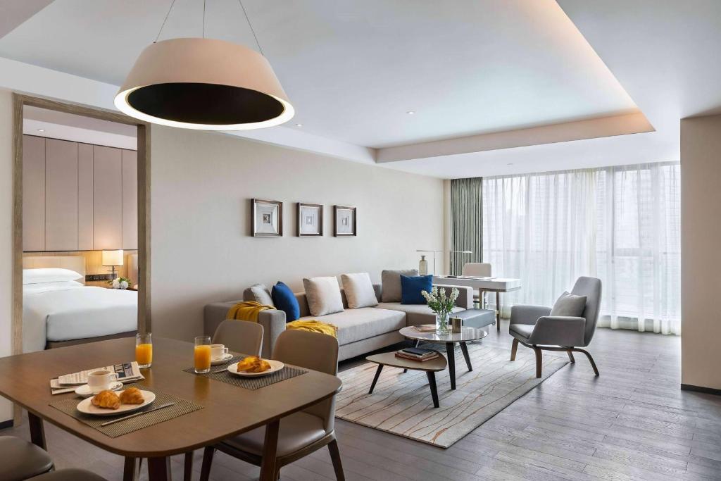 Marriott Executive Apartments Chongqing - Tap to explore photos