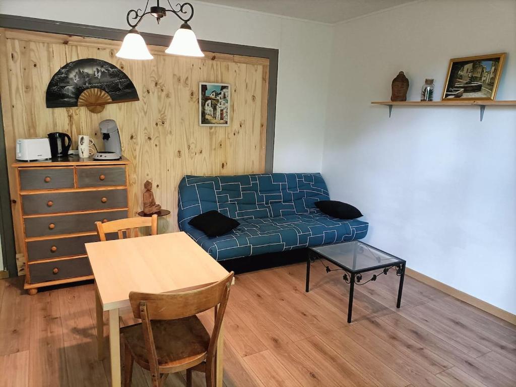 Petit appartement dans la forêt photo 1