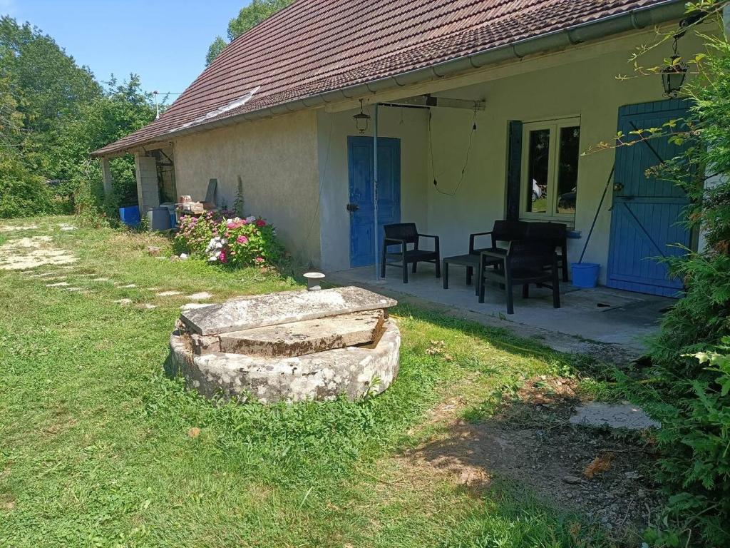 Petit appartement dans la forêt photo 3