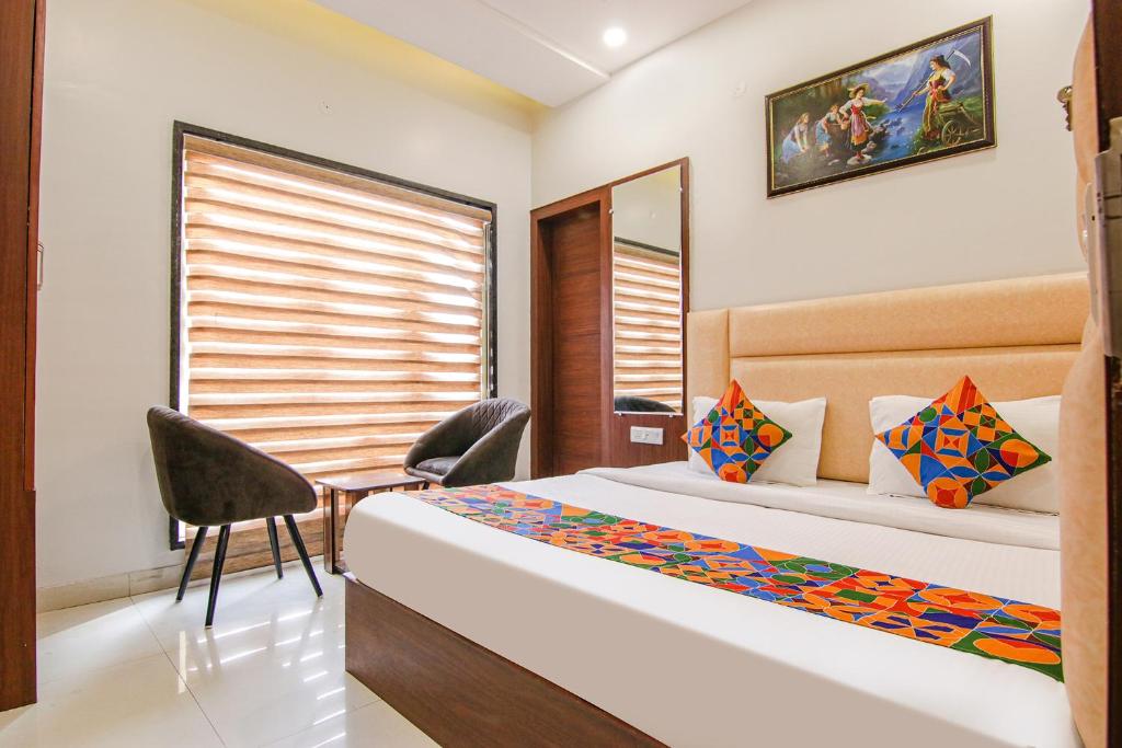 FabHotel Golden Enterprise photo 3
